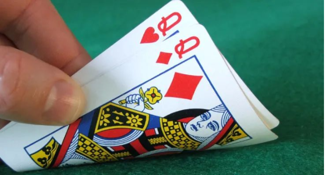 hhpoker德扑圈中QQ在哪些情况下考虑过牌？.png
